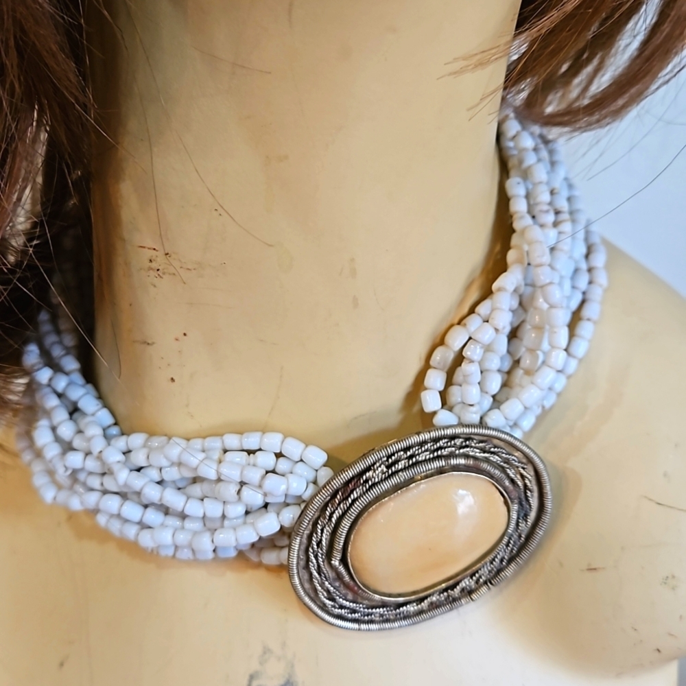 💗12 STRAND CREAM BEADS LARGE OVAL STONE CHOKER NECKLACE BIBB‎